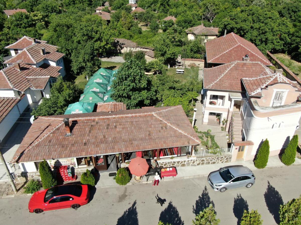 Slanchevata Kashta Hotel Krushuna Ngoại thất bức ảnh