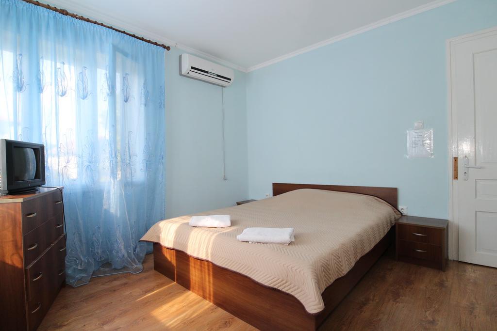 Slanchevata Kashta Hotel Krushuna Ngoại thất bức ảnh