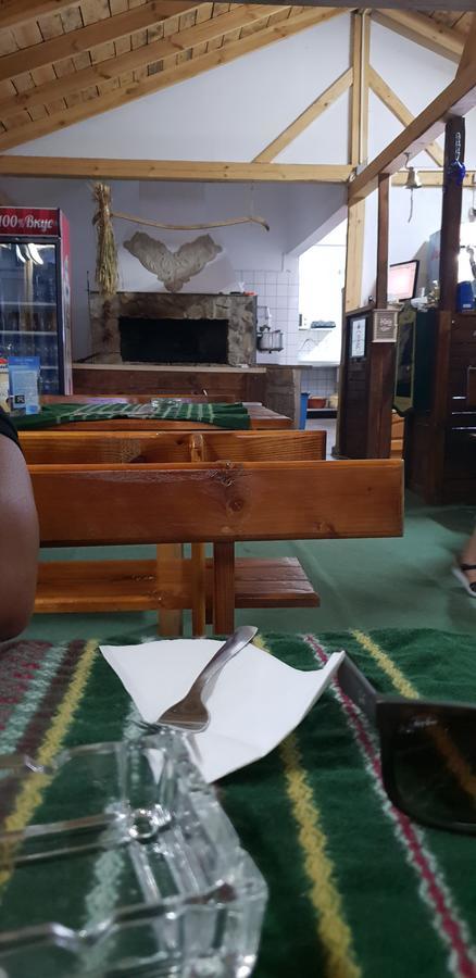 Slanchevata Kashta Hotel Krushuna Ngoại thất bức ảnh